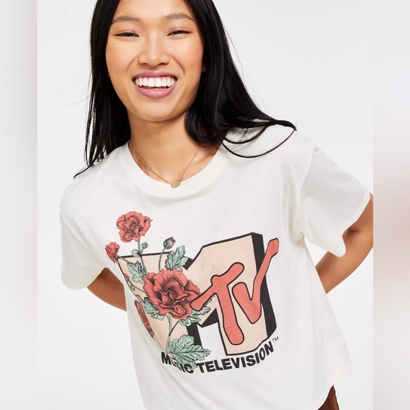 White MTV Graphic Print Tee - Picture 2 of 5